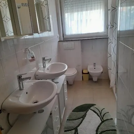 Apartment Croatia Borik Big Family With Garden View Number 6 Zadar