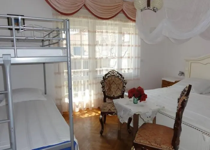 Croatia Borik Big Family With Garden View Number 6 * Задар